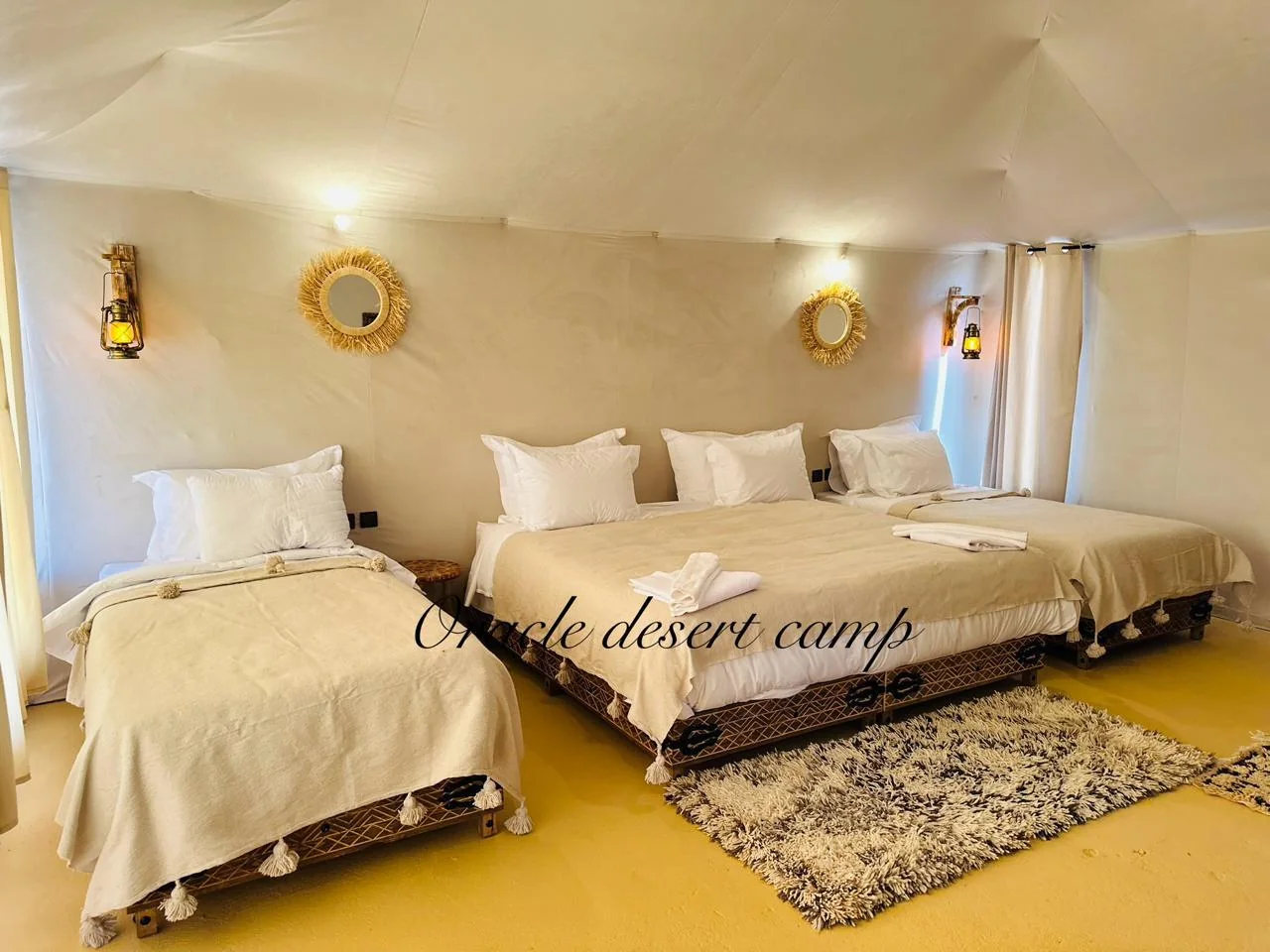 Oracle Desert Camp quadruple tent with four beds